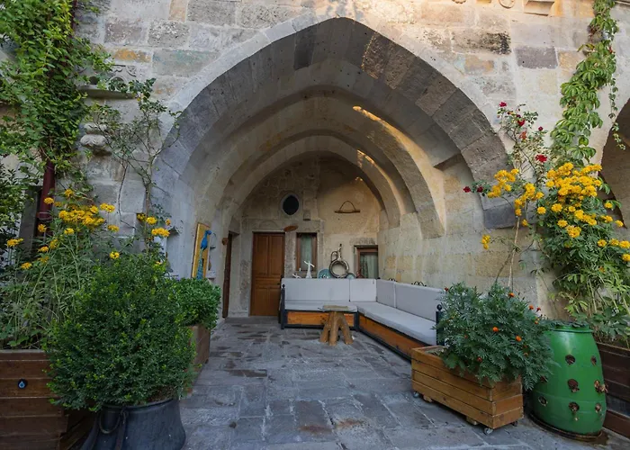 Aren Cave Hotel And Art Gallery
