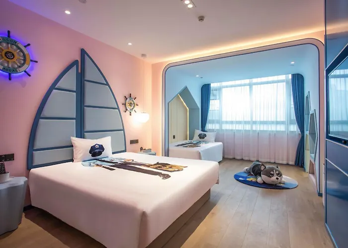 Ningbo Tianyi Square Atour Hotel