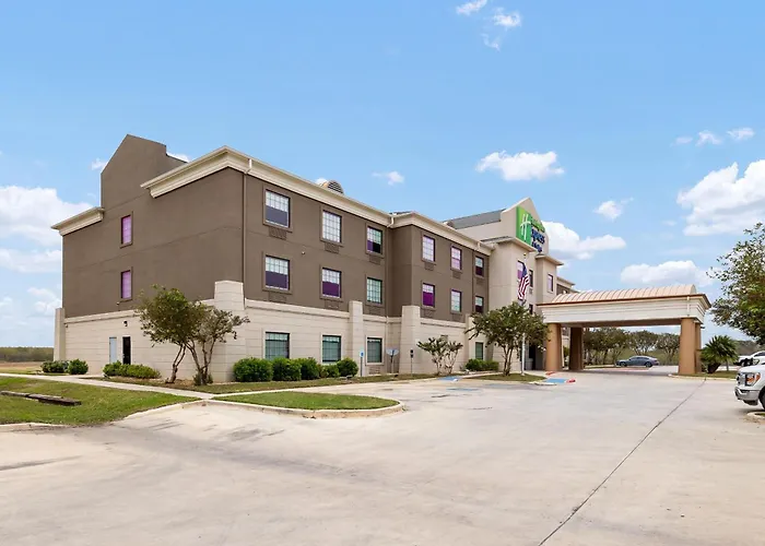 Holiday Inn Express & Suites - Jourdanton-Pleasanton By Ihg