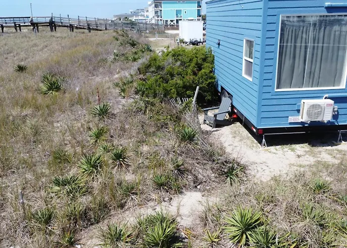Oceanfront Tiny Retreat, Fall Package With 2 Bikes