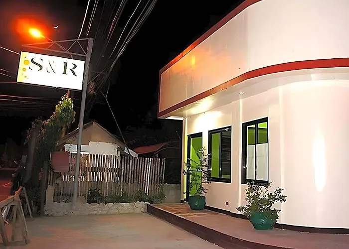 S & R Bed And Breakfast