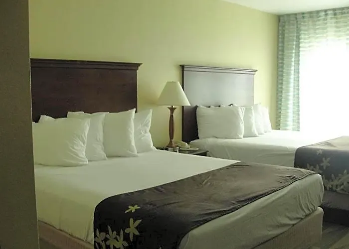 Gold Leaf Hotel Of Dewey