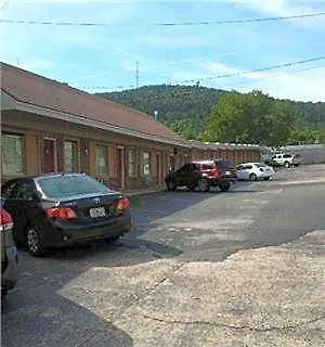 Shamrock Motel Hot Springs