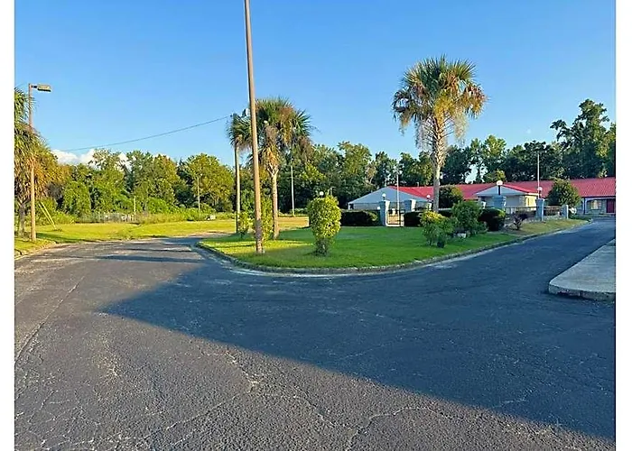 Budget Inn By Belvilla St George I-95