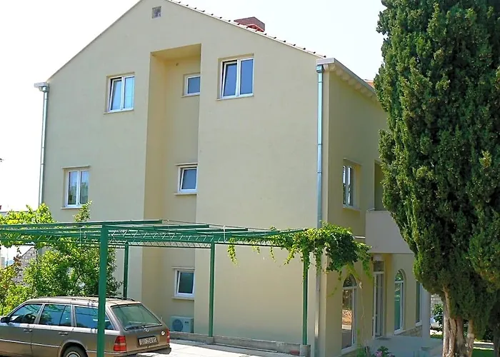 Apartments Zecevic