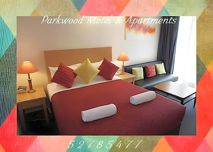Parkwood Motel & Apartments