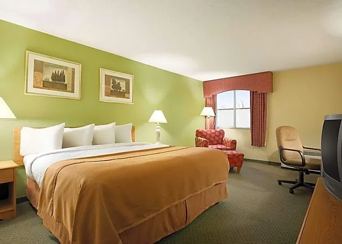 Travelodge By Wyndham Sturgis