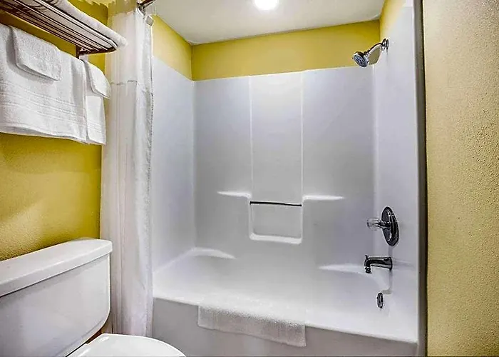 Days Inn By Wyndham Banning Casino/Outlet Mall