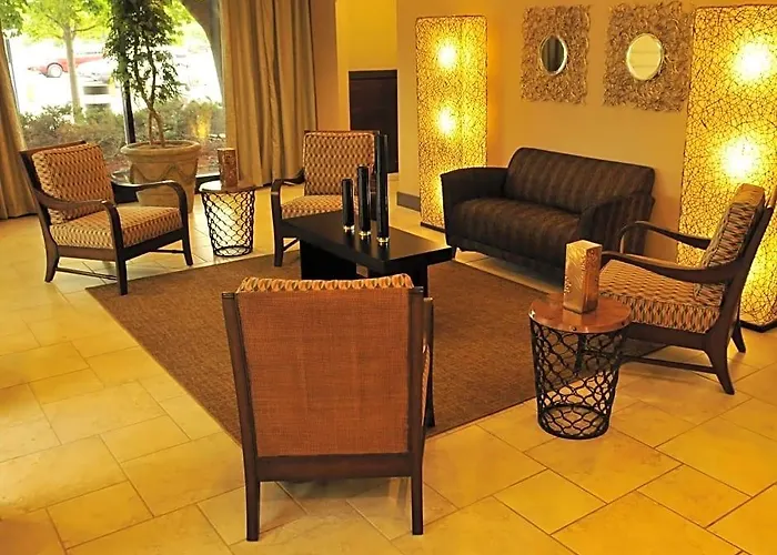 Ramada By Wyndham Southfield