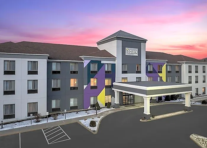Comfort Suites Vestal Near University