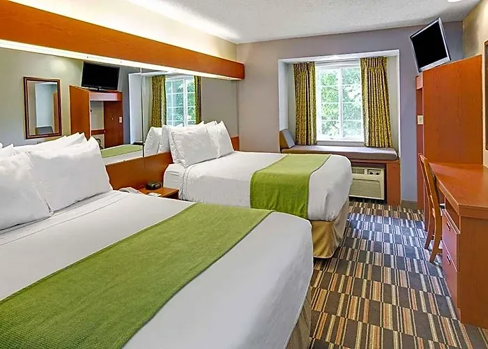 Microtel Inn & Suites By Wyndham Cherokee