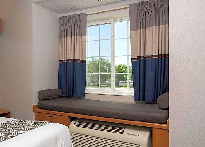 Microtel Inn & Suites By Wyndham Springfield