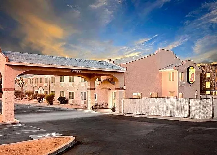 Super 8 By Wyndham Yucca Val/Joshua Tree Nat Pk Area