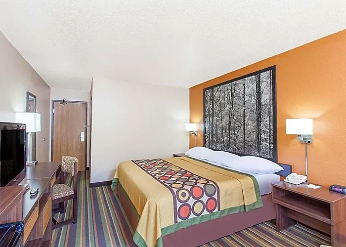 Super 8 By Wyndham Norton Va