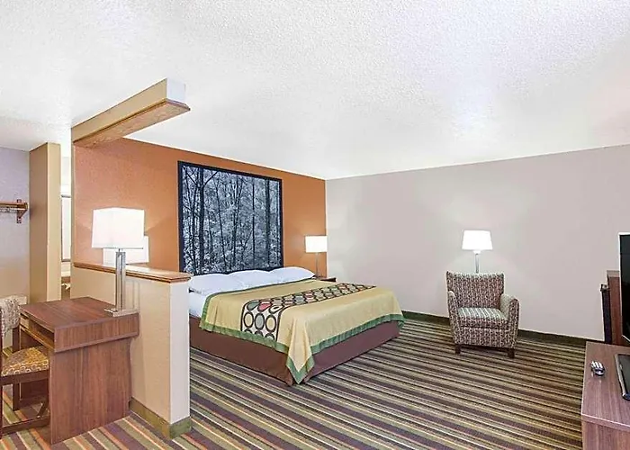 Super 8 By Wyndham Norton Va