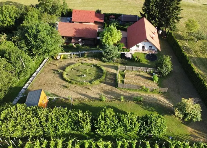 Panorama Glamping Visole