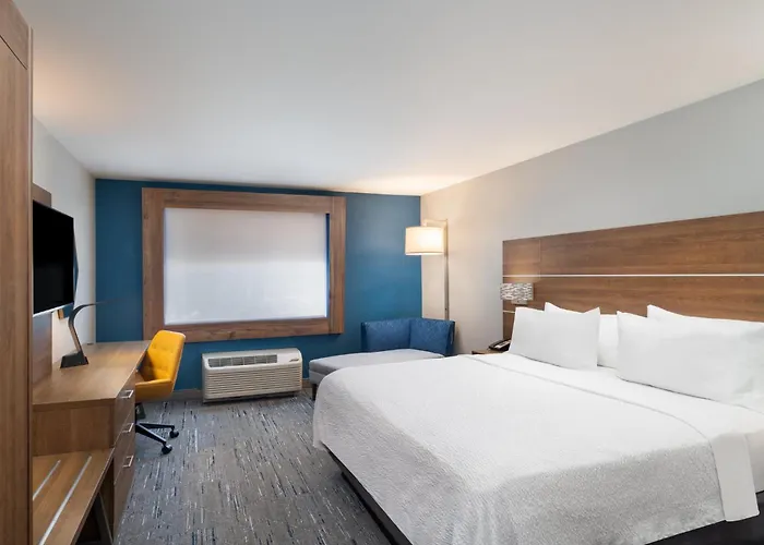 Holiday Inn Express & Suites - Lexington W - Versailles By Ihg