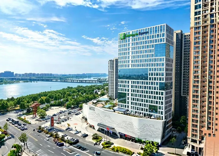 Holiday Inn Express Linyi Riverside By Ihg