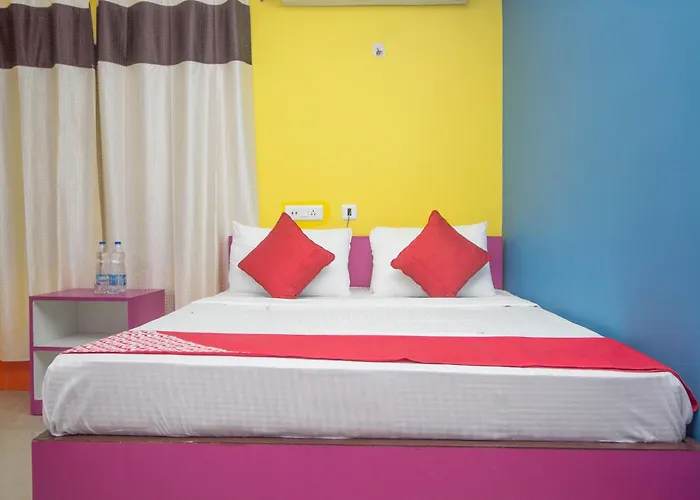Collection O Relax Hotel