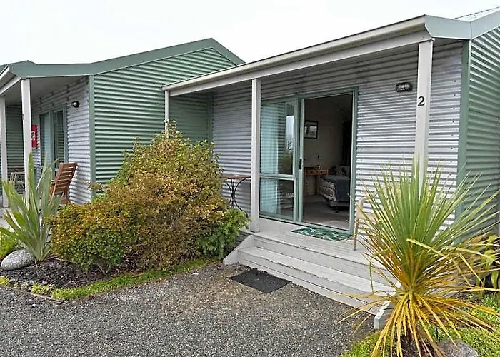 Omau Settlers Lodge Motel