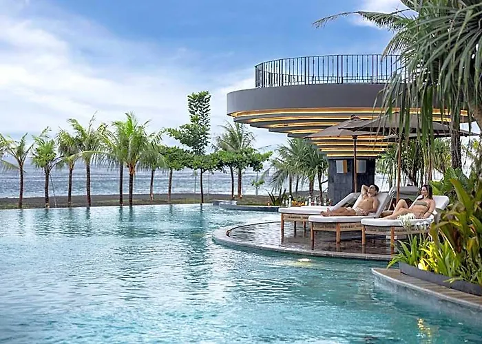 Quenzo Beach Resort