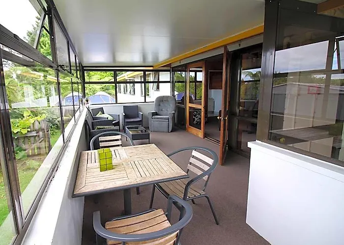 Sunflower Lodge Backpackers