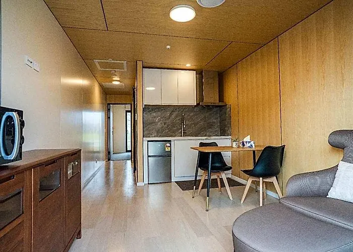 Jillylan Village Apartment