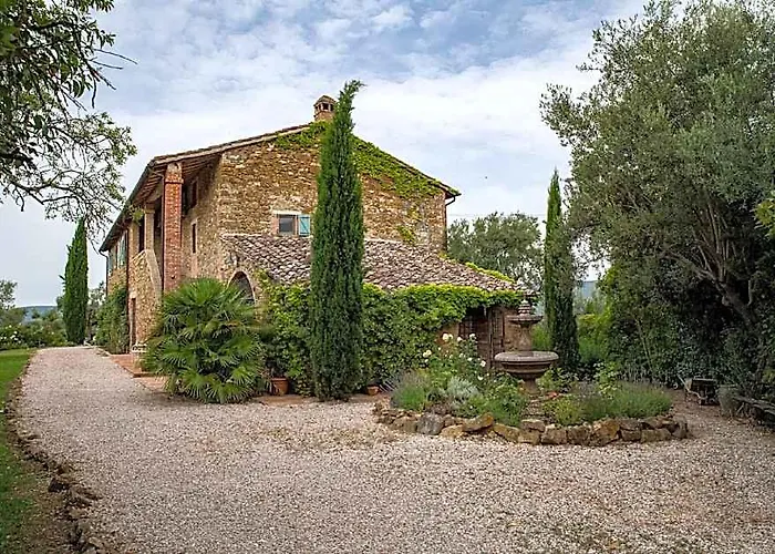 A Luxury Country Villa On The Board Of Umbria And Tuscany With Air Condition