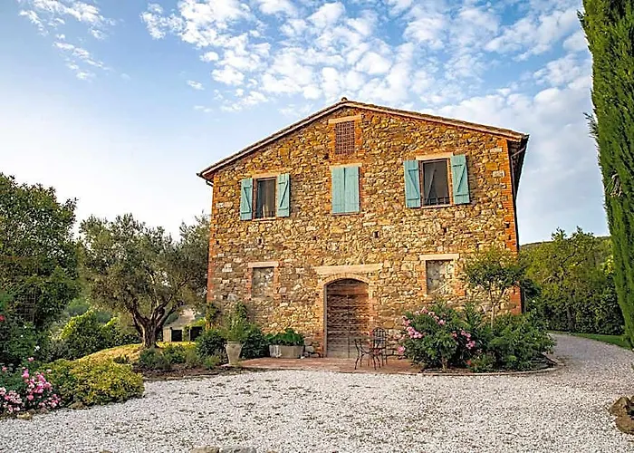 A Luxury Country Villa On The Board Of Umbria And Tuscany With Air Condition