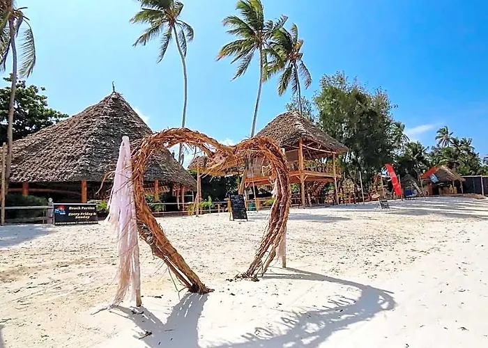 Palm Tree Resort Bwejuu