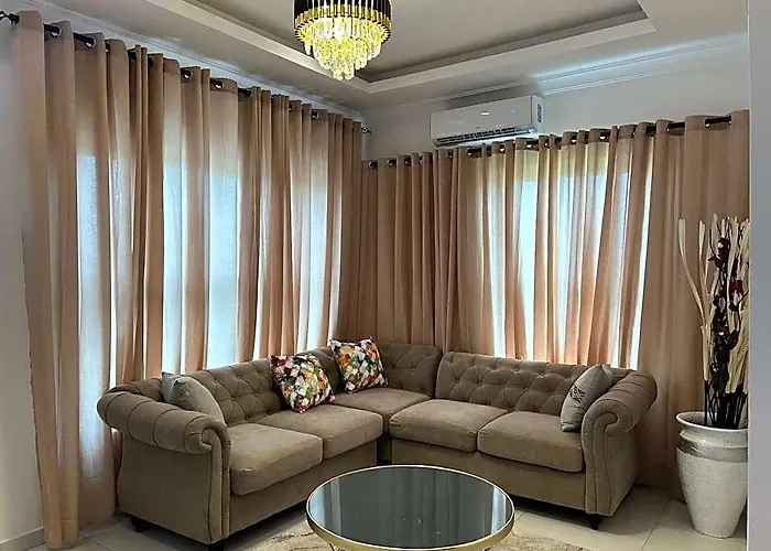 Escape To Hvillage,