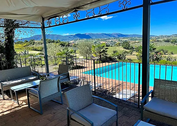 Sleeps 4 Apt 2 In Spoleto - Stunning Grounds Panoramic Views All Around You