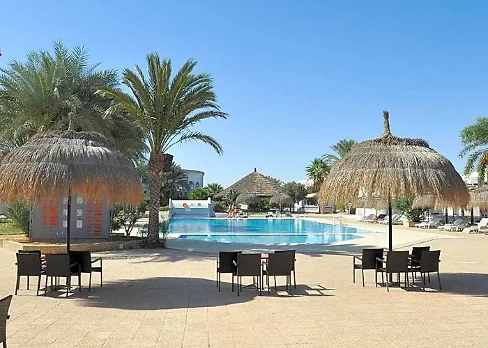Cedriana Hotel
