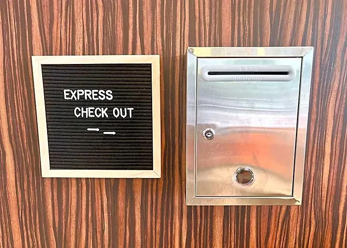 Signature Hotel By Easy Nap