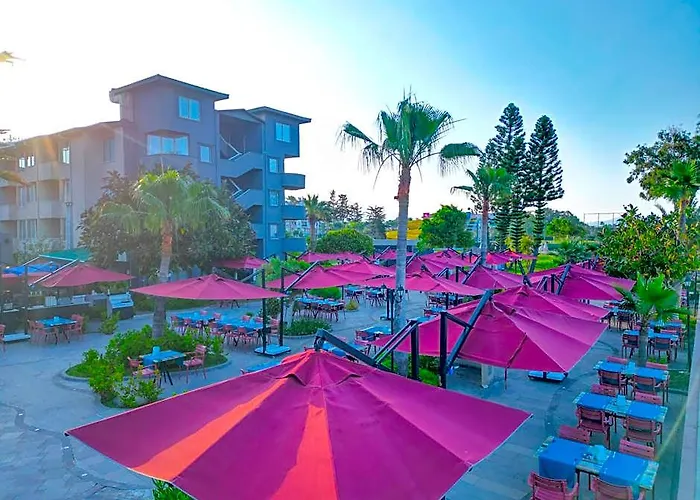 Senza Sunset Beach Hotel