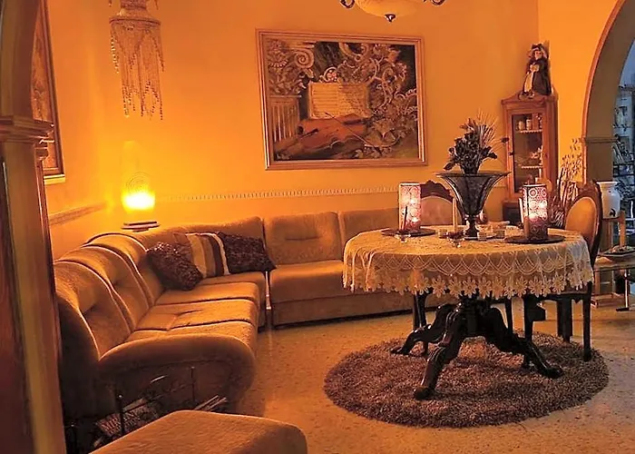 Spacious, Traditional House In The Center Of Malta