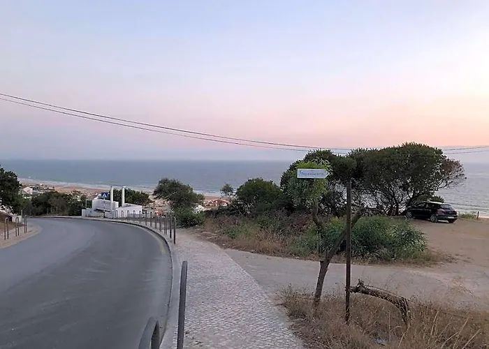 Fonte Da Telha Cliff House - Guesthouse