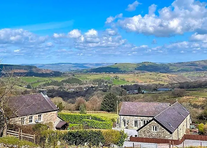 Rhiwddu Barns - Brecon Beacons National Park
