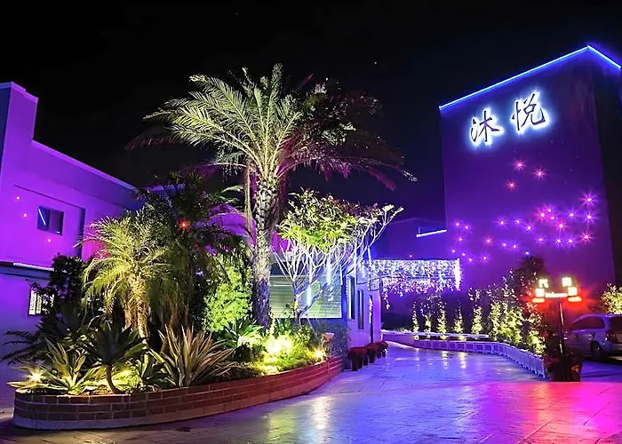 M Hotel