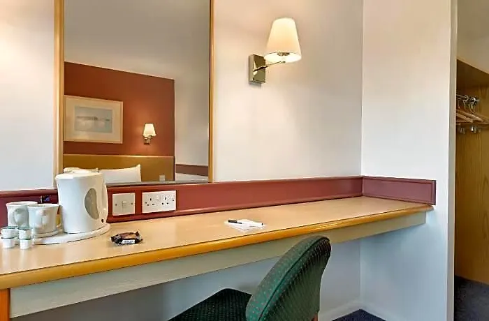 Days Inn By Wyndham Membury M4