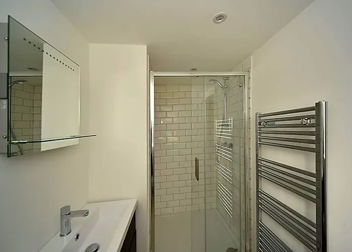 Bollin Suite - Chester Road Apartments By Premier
