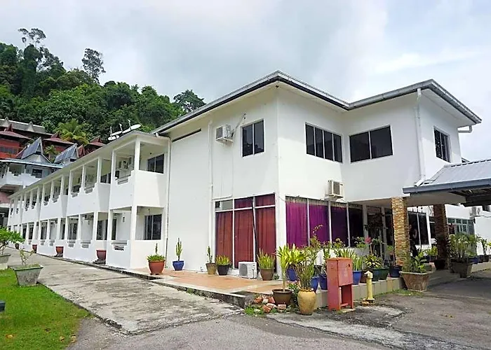 Analisa Beach Resort