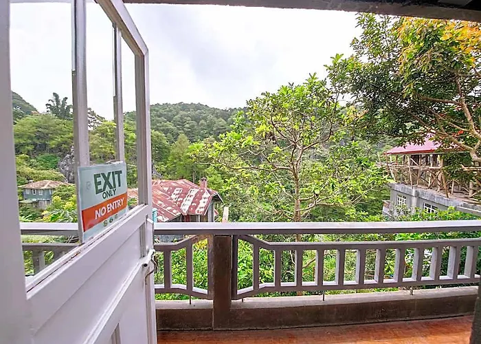 Inandako'S Bed And Breakfast