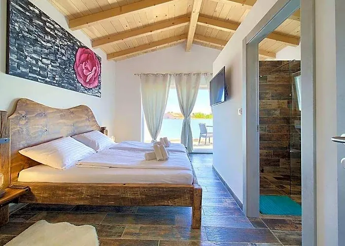 Imperia 3 Comfortable Holiday Residence