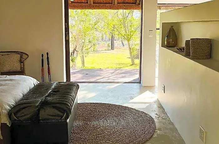 Ilanga Safari Lodge - Welgevonden Game Reserve