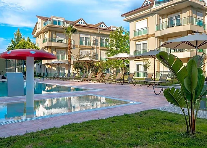 Belek Deluxe Suit
