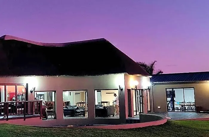 Umbono Private Lodge