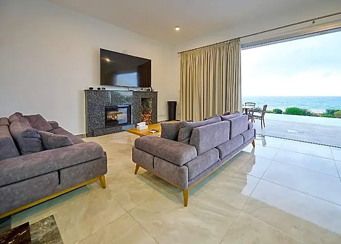 Kissonerga Villas