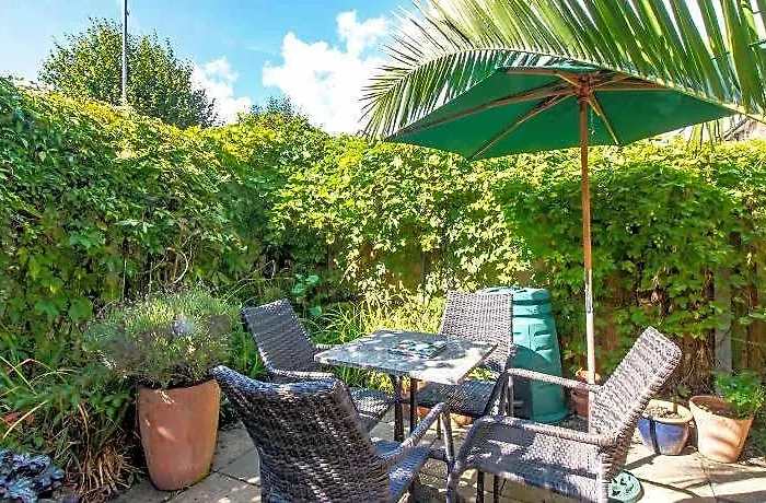 Lovely Private Accommodation With Own Garden