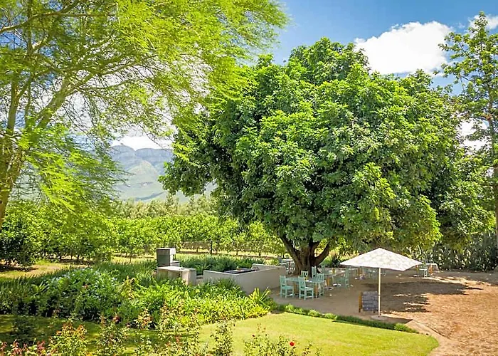 Francines Farmhouse & Venue
